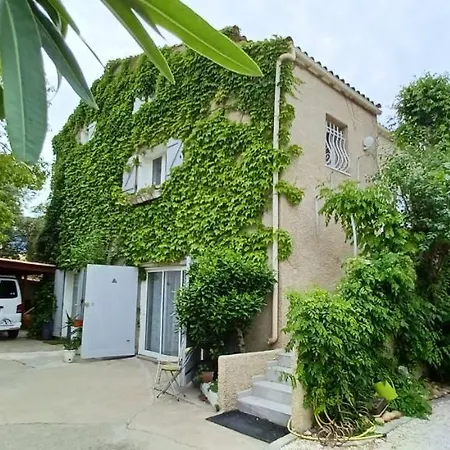 Chambre D Hote Avec Piscine Couette-café Agde